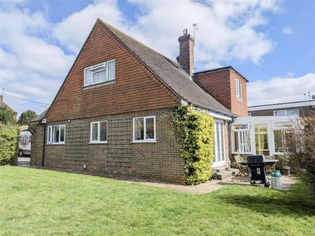 3 Bedroom Detached House