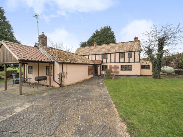3 Bedroom Detached House
