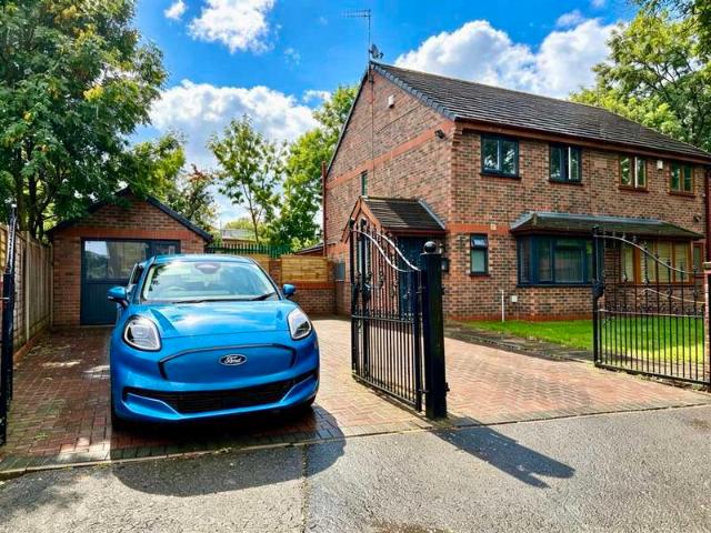 3 Bedroom Detached House