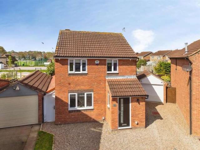 3 Bedroom Detached House