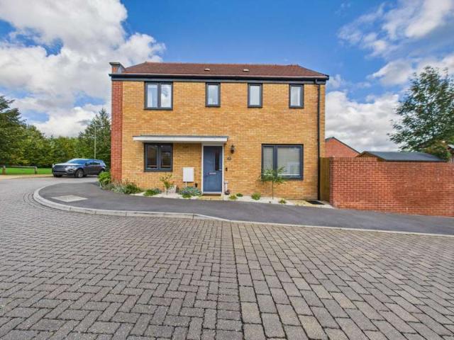 3 Bedroom Detached House