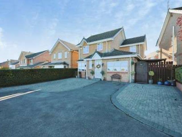 3 Bedroom Detached House