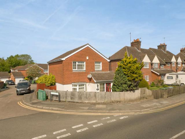 3 Bedroom Detached House