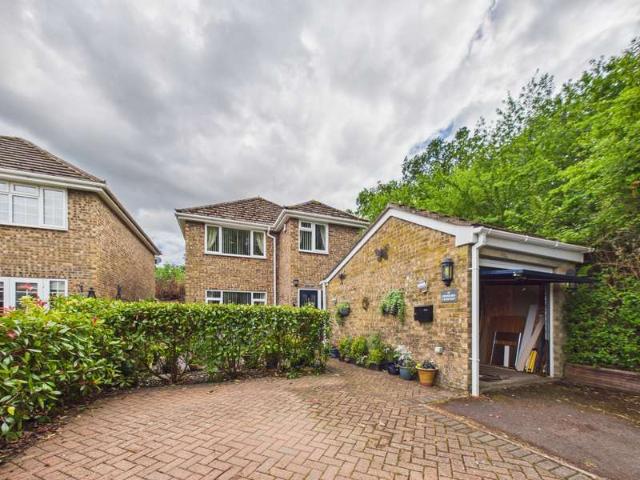 3 Bedroom Detached House