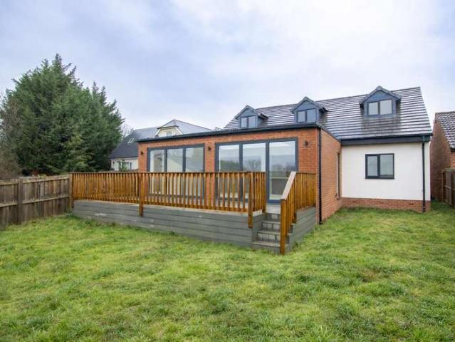 3 Bedroom Detached House