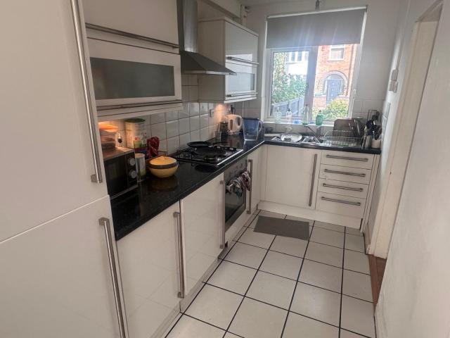 3 bedroom Detached House
