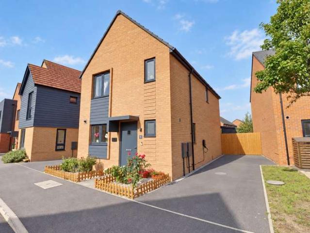 3 Bedroom Detached House