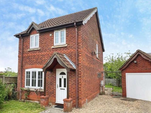 3 Bedroom Detached House