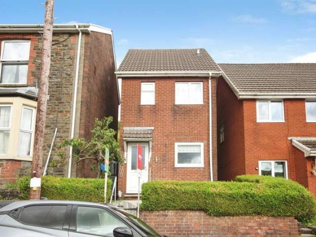 3 Bedroom Detached House