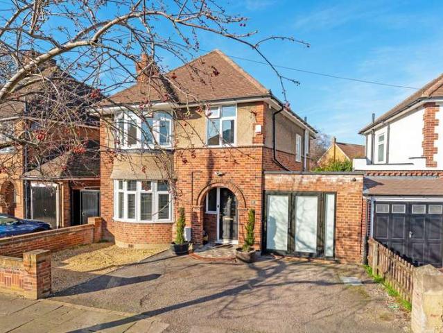 3 Bedroom Detached House