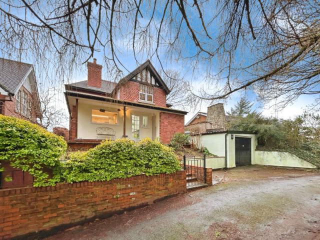 3 Bedroom Detached House