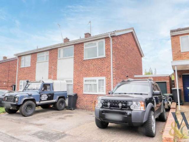3 Bedroom Detached House