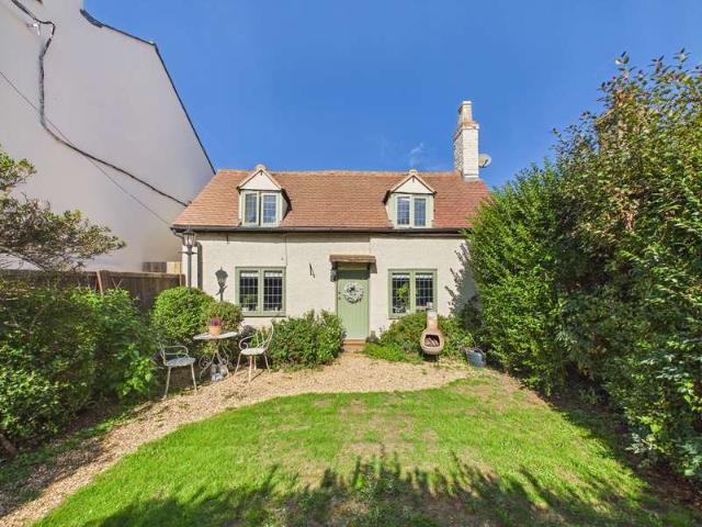 3 Bedroom Detached House