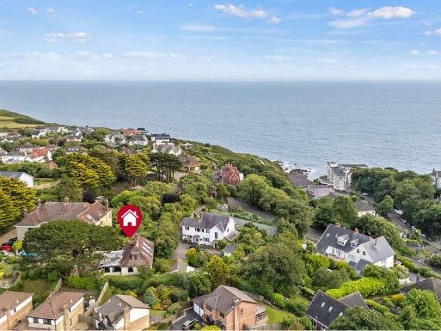 3 Bedroom Detached House