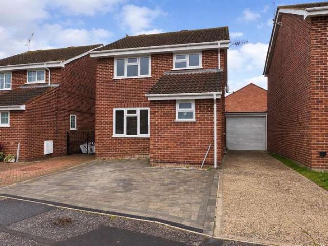 3 Bedroom Detached House