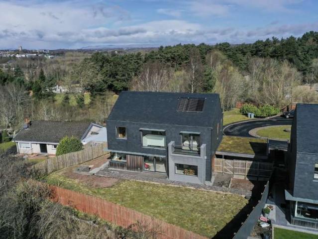 3 Bedroom Detached House