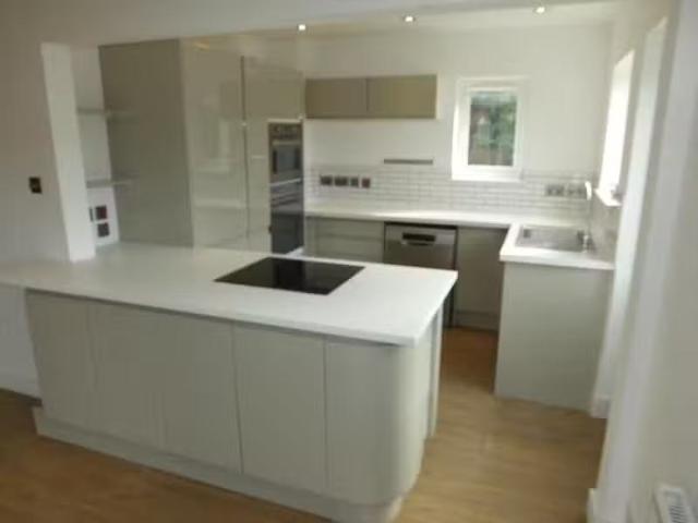3 bedroom detached house for rent in Crockendale Field, Lewes.