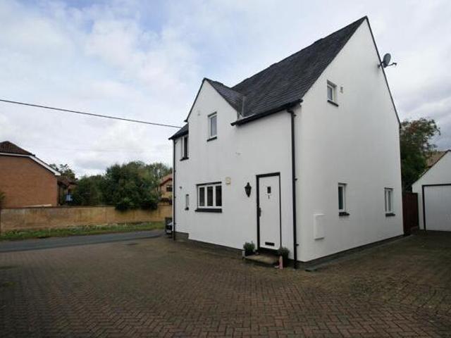3 Bedroom Detached House For Rent In Anna Valley, Andover