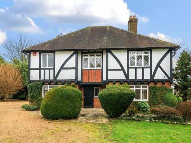 3 Bedroom Detached House For Rent In Arundel, West Sussex
