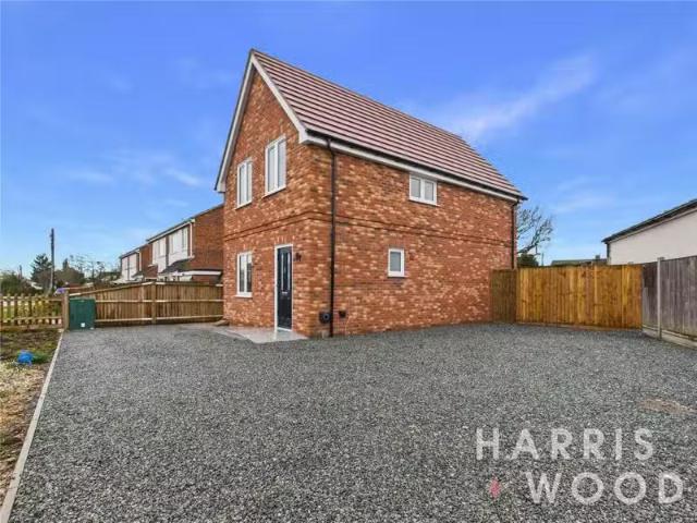 3 bedroom detached house for rent in Barbrook Lane, Tiptree, C.