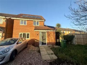 3 bedroom detached house for rent in Big Meadow Road, Upton, W.
