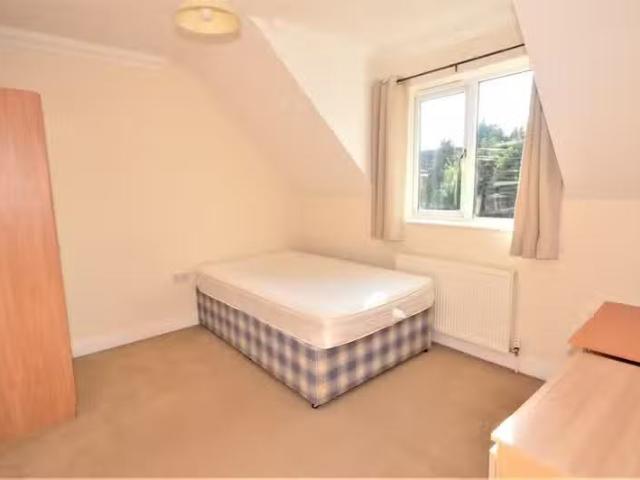 3 bedroom detached house for rent in Ensbury Gardens, Ensbury.