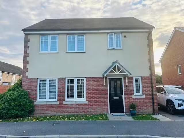 3 bedroom detached house for rent in Ostrich Street, Colcheste.