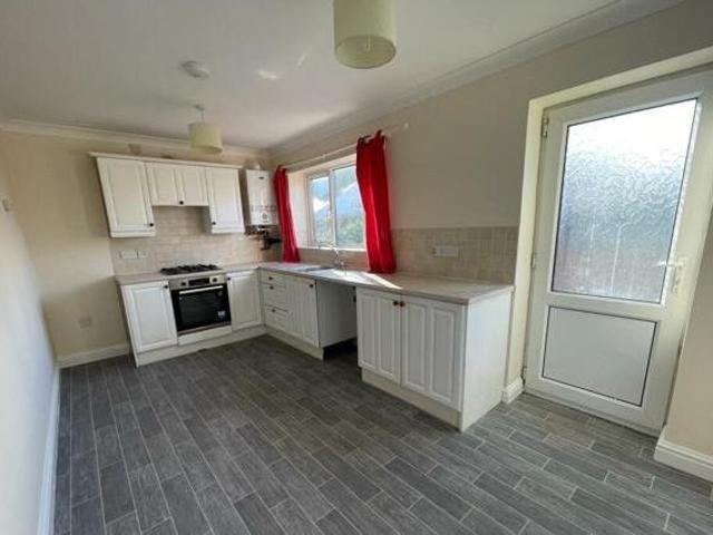 3 Bedroom Detached House For Rent In Llanfairfechan