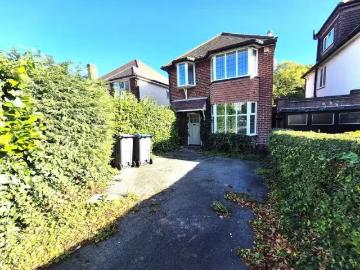 3 bedroom detached house for rent in Maxstoke Road, Sutton Col.