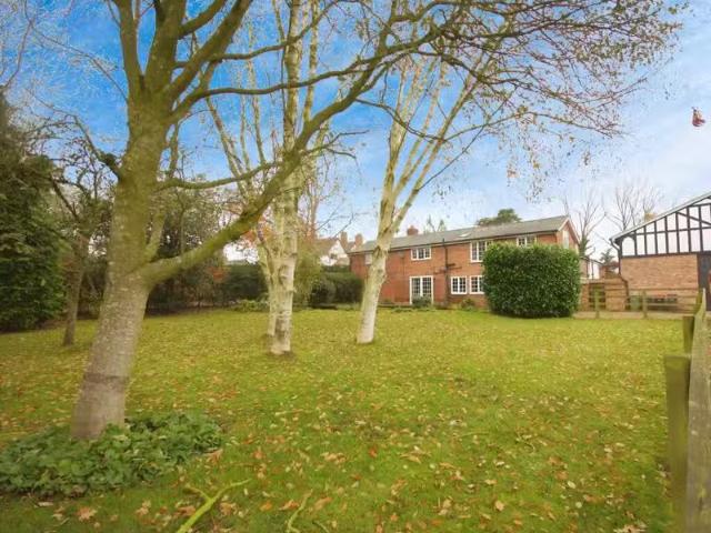 3 bedroom detached house for rent in Tarporley, Cheshire, CW6
