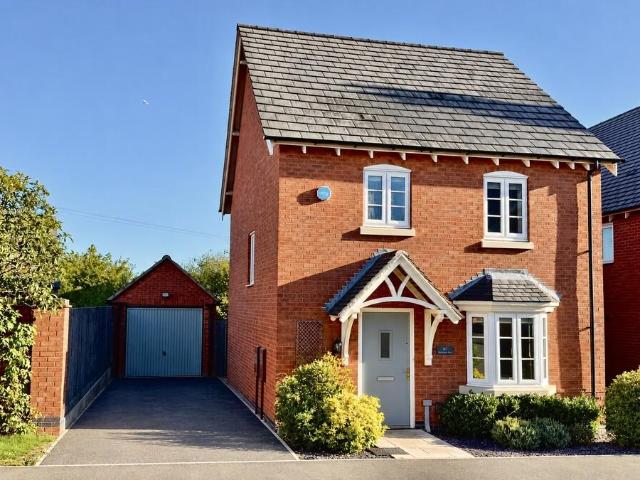 3 bedroom detached house for sale