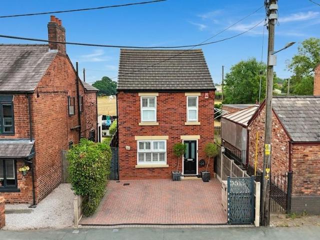 3 bedroom detached house for sale