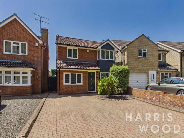 3 bedroom detached house for sale