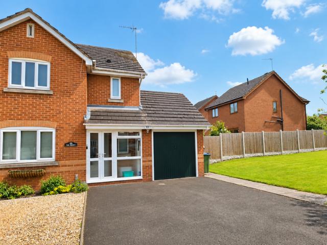 3 bedroom detached house for sale