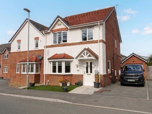 3 bedroom detached house for sale