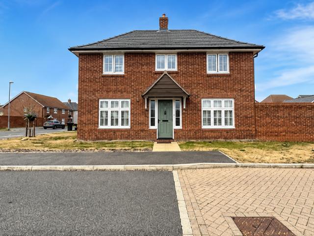 3 bedroom detached house for sale