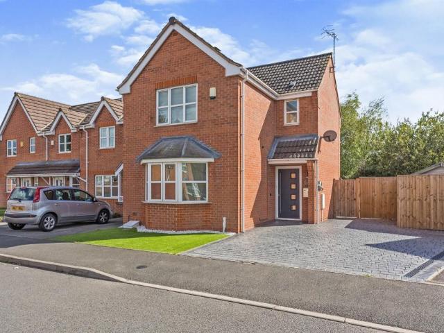 3 bedroom detached house for sale