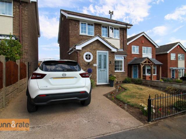 3 bedroom detached house for sale