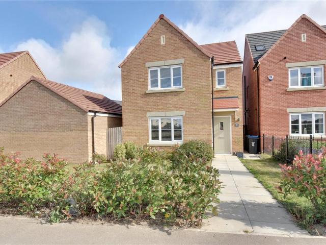 3 bedroom detached house for sale