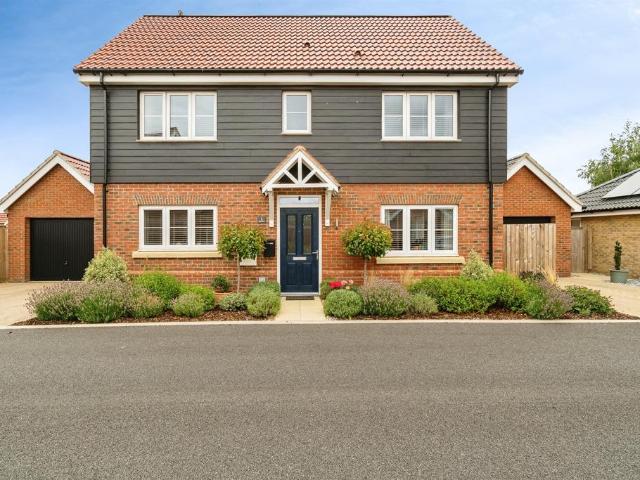 3 bedroom detached house for sale