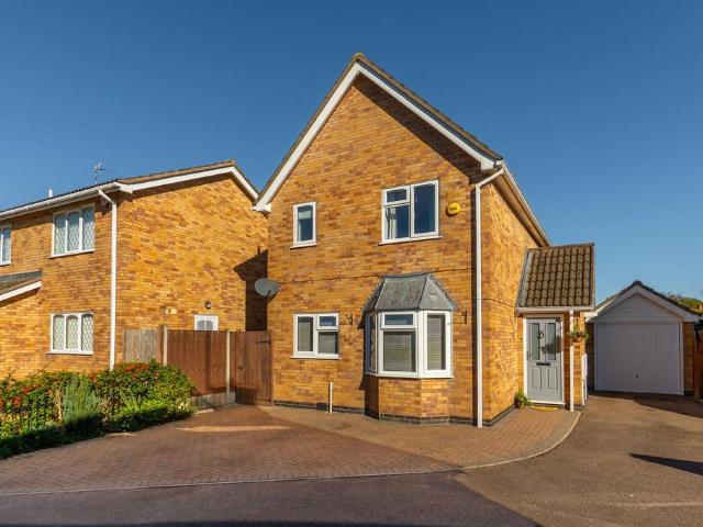 3 bedroom detached house for sale