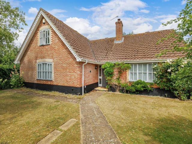 3 bedroom detached house for sale