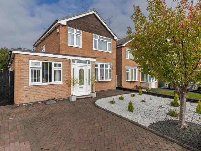 3 bedroom detached house for sale