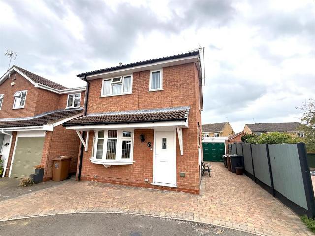 3 bedroom detached house for sale