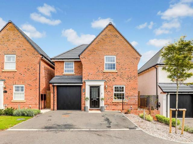 3 bedroom detached house for sale