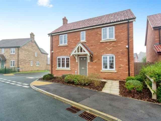 3 bedroom detached house for sale