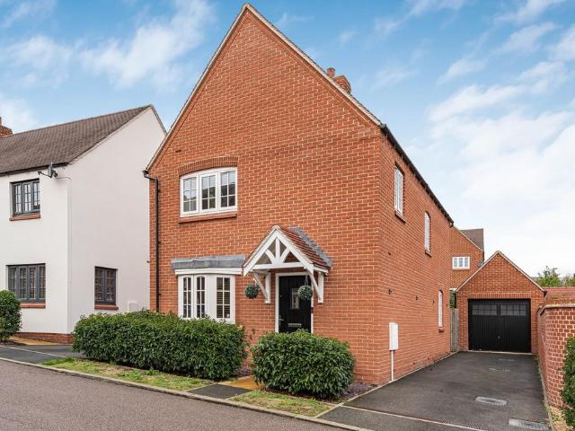 3 bedroom detached house for sale