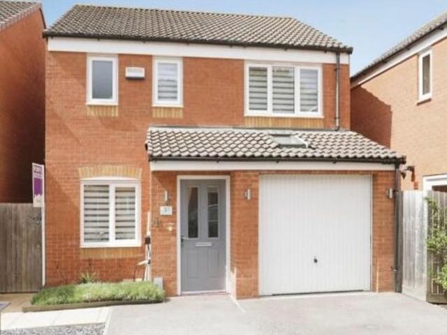 3 bedroom detached house for sale