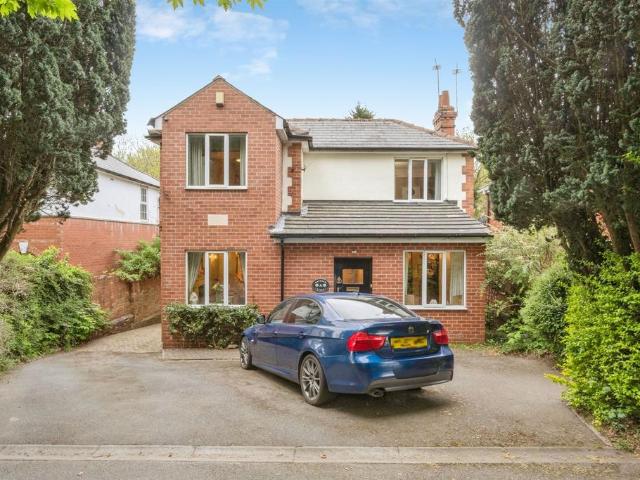 3 bedroom detached house for sale