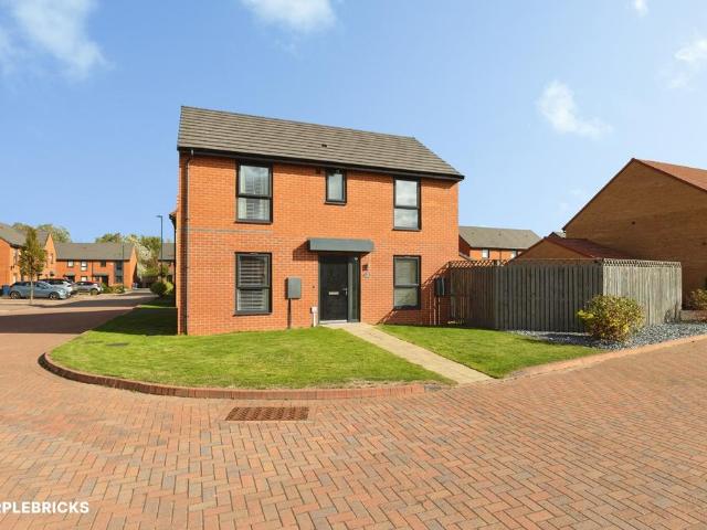 3 bedroom detached house for sale